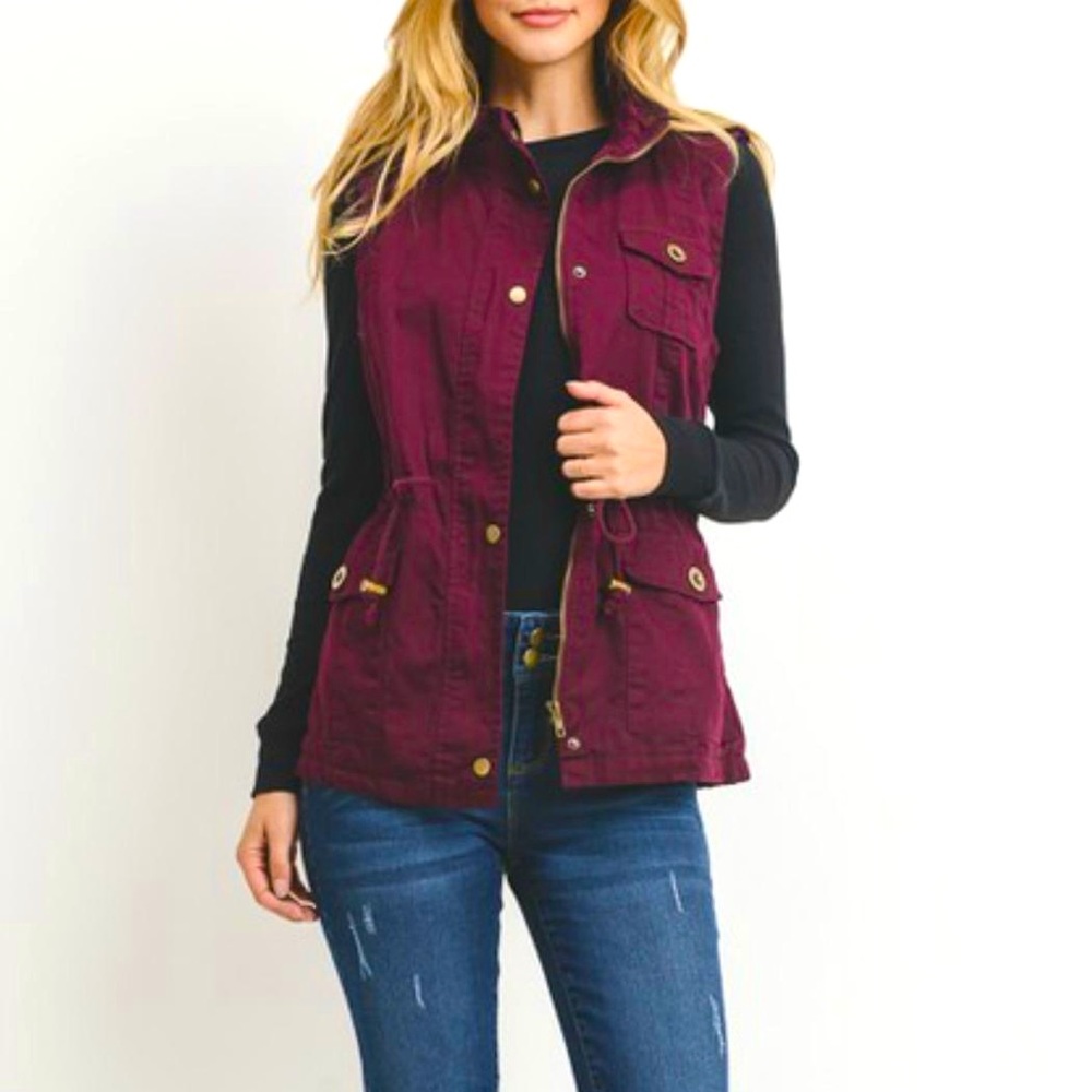 Mulberry utility vest with faux fur lining. Medium
